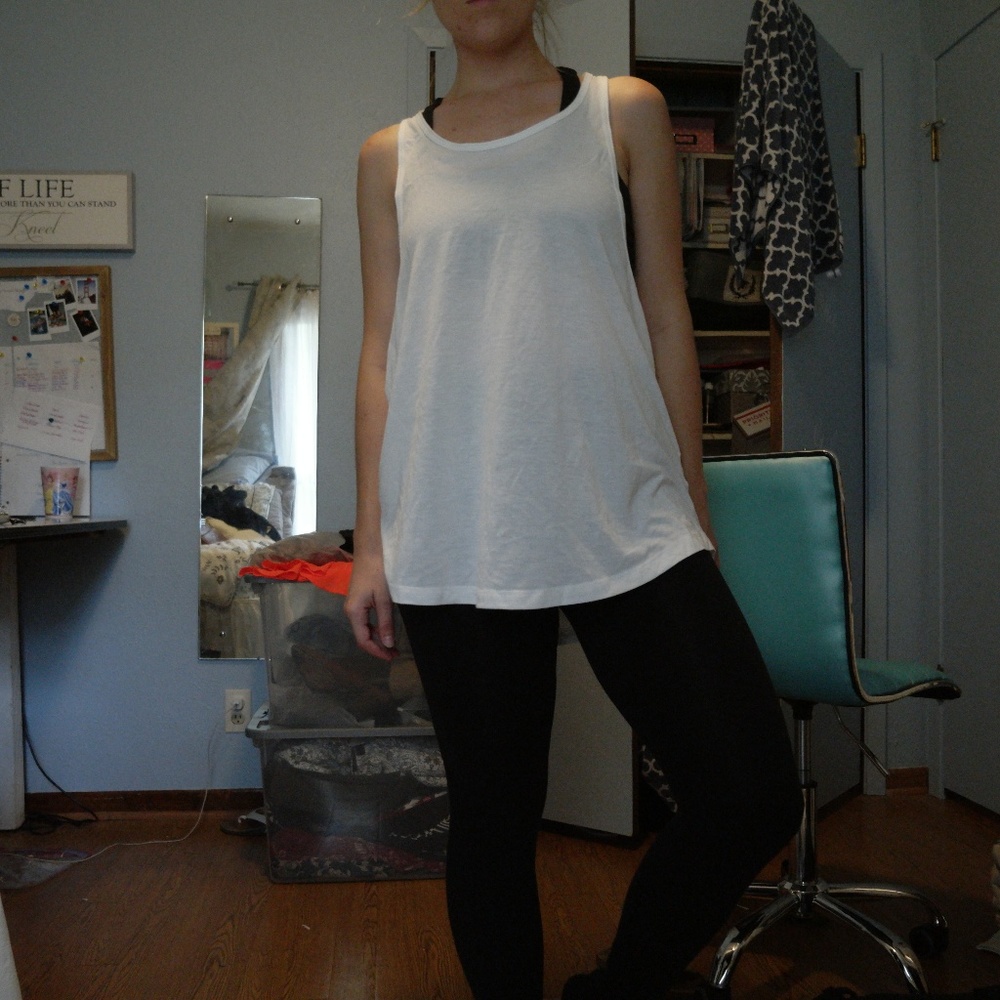 SET OF 2 - Nike Tanks L/XL